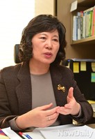 [포토] '한국사교과서 어떻게 편향되었나' 발간한 정경희 교수