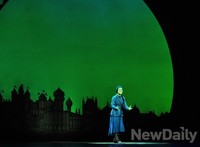 [포토]위키드, 마녀의 피부색 만큼 온통 초록색 세트