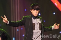 [포토]쇼챔피언 빅스 켄, 각이 살아있는 손 끝