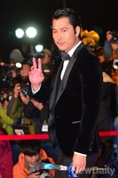 [포토]청룡영화상 정우성, 존재만으로도 레드카펫 가득 찬 듯