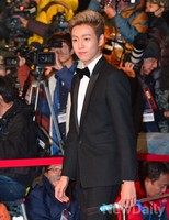 [포토]청룡영화상 이현우, 말끔히 올린 머리에 더 빛나는 외모