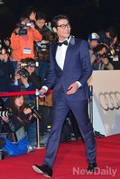 [포토]청룡영화상 최다니엘, 오늘은 안경 장착