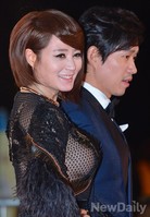 [포토]청룡영화상, 파격의상으로 사회 맡은 김혜수
