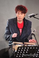 [포토]팔도 방랑밴드, 봉고에 집중하는 뮤지