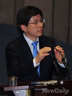 [포토]국회 대정부질문 참석한 황교안 법무부장관