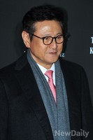 [포토]박근형, '회장님 포스가  풍기며~'