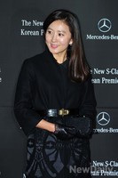 [포토]수줍은 미소짓는 '김희애' 소녀같아~!