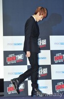 [포토]엑소의 쇼타임, 땅만 보고 걷는 백현