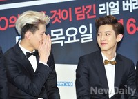 [포토]엑소의 쇼타임 세훈-찬열, 소근소근 귓속말