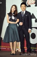 [포토]총리와 나 윤아-이범수, 꽃처녀 안다정과 총리 권율 커플