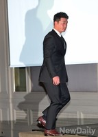 [포토]계약 조인식에 참석한 삼성 오승환 선수