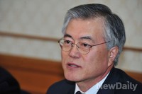 [포토]축사하는 문재인 민주당 의원