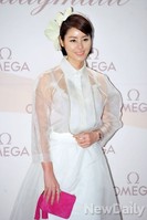 [포토]오메가레이디매틱, 소녀감성 넘치는 김성령의 패션