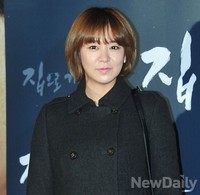 [포토]집으로 가는 길 VIP 심이영, 차분함 돋보이는 스타일