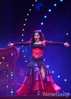 [포토]파워풀 넘치는 카르멘-바다의 댄스