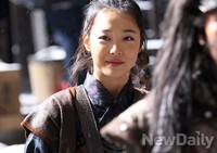 [포토]해적, 해적으로 변한 설리 그래도 사랑스러운 미모