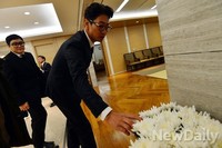 [포토]故 김지훈 빈소 찾은 DOC 멤버 '김창렬-정재용'