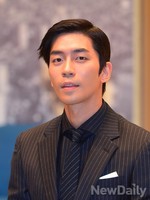 [포토]뮤지컬계의 프린스 신성록, '별에서 온 그대'로 안방 복귀