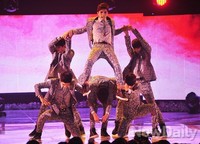 [포토]엠카운트다운 빅스, 끙차끙차 힘들어보이는 안무