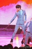 [포토]엠카운트다운 빅스 엔, 저주를 부르는 해골지팡이(?)