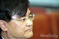 [포토]침통한 표정의 서승환 국토교통부 장관