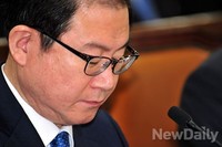 [포토]침통한 표정의 '이성한' 경찰청장