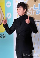 [포토]4남1녀, 쌍 엄지 손가락 척 내미는 김민종
