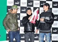 [포토]배틀오브비보이VIP, 자신 몸통크기 거대 운동화 들고 장난끼 넘치는 쇼리