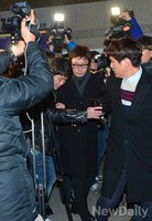 [포토]공판출석, 바닥을 향해 고개숙인 탁재훈