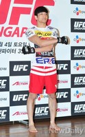 [포토]UFC파이터출정식, 자신감 넘치는 강경호