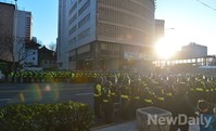[포토]철도노조파업, 시청인근 도로 전면 통제
