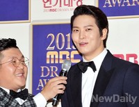 [포토]MBC연기대상, 7급 공무원 한길로 수줍은 주원