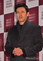 [KBS연기대상]두 손 모은 유오성