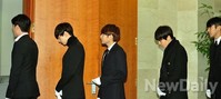 [포토]이특 부친·조부모상 발인 참석한 슈퍼주니어 멤버들