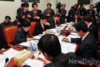 [포토]회의하는 철도산업발전소위원회 의원들