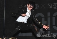 [포토]탑독 들어와 쇼케이스, 댄스 유닛 마법사 하늘가르는 호준