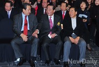 [포토]한자리에 모인 김무성-서청원-이재오 의원
