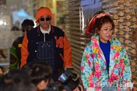 [포토] 잠자리 안경에 복고패션으로 등장한 코요태