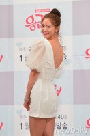 [포토]응급남녀, 클라라의 시원한 등 노출