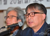[포토]교학사 역사교과서 사태, 세미나에서 발언하는 홍성기 교수