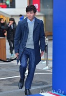 [포토]댄디하게 입은 손호준, 수줍게 등장