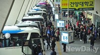 [포토]설 연휴 하루 앞둔 버스 터미널, '북적북적'