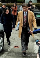 [포토]이석기 결심공판, 법정으로 향하는 변호인단