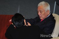 [포토]대화 나누는 '김한길-전병헌'의원