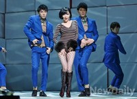 [포토]엠카운트다운 가인, 아찔한 망사스타킹