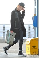 [포토]샤이니 키, 삿포로 출국 '피곤해요~'