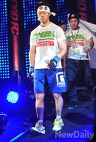 [포토]로드 FC, 타카야 츠쿠다 입장은 위풍당당하게