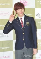 [포토]1994 튼튼이 육성재 '저 오늘 졸업해요'