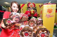 막대사탕 브랜드 츄파춥스, 최초로 초콜릿 선보여