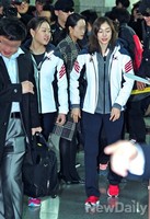 [포토]김연아-김해진, 소치로 향하는 가볍고도 무거운 발걸음